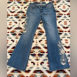 Women’s Shyanne Mid Rise Flare Denim Medium Wash